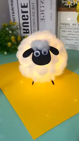 Ide bagus nih bun, kalo botol aqua bisa jadi sapi coba deh 😁 #DIY #creative #limbahplastik #diycraft #diyideas 