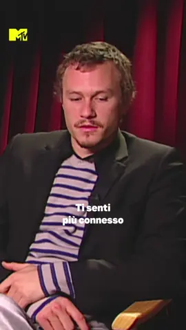 Nel giorno del 16° anniversario della sua morte, ricordiamo Heath Ledger con un’intervista in cui rivela com’è essere padre 💝 Non perdere il compianto attore in uno dei suoi film più belli, #ISegretiDiBrokebackMountain, che puoi vedere in streaming su @Paramount+ Italia! #HeathLedger #mtvnewsita #davedere #cinematok #remember #filmdavedere #paramountplus #mtvitalia #perte #interview #foryou 