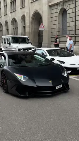 Lamborghini Aventador SV 🖤😈 #lamborghini #avntador #car #supercar #luxury #luxurycars #viral #fyp 
