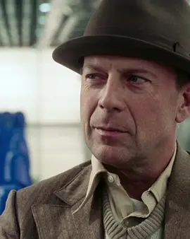 That`s a story, man #brucewillis #brucewillismovie #luckynumberslevin #moviescene #dialogue