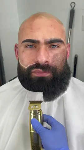 Beard Shaping 🔥 • Click The Link In My Bio To Book Your Appointment 🗓 •  #labarber #losangelesbarber #labarbers #losangelesbarbers #hollywoodbarber #hollywoodbarbers #longbeachbarber #torrancebarber #beverlyhillsbarber #carsonbarber #lakewoodbarber #orangecountybarber #santanabarber #malibubarber #burbankbarber #sandiegobarber #miamibarber #nybarber #atlantabarber #calibarber