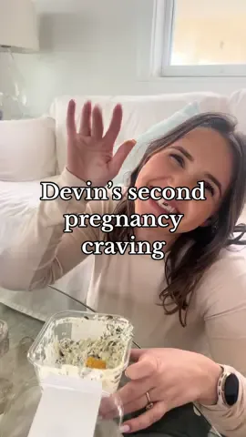 she hasn’t had many but they also havn’t been so out there 🤣 #hunteranddevin #pregnancycravings 