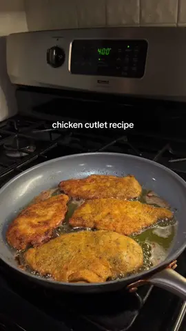 I make these weekly 🤤 #chickencutlet #howtocook #crispychicken 