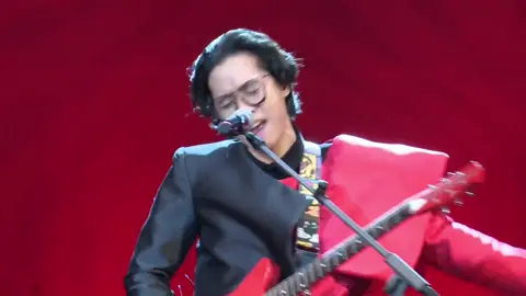 @The Music Moment Hỏi sao những giấc mơ đẹp kết thúc vẫn nhạt nhẽo thế? #ngotband #ngot #tungduong #live #humanconcert #lyrics #themusicmoment 