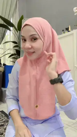 Kalau nak pakai tudung nmpk cntik kene pakai dgn inner yg sesuai..barula tudung on point🥰#inner#feverglamcosmetics #khimarkids#khimar#tudung#anaktudung #khimarbertali #scarf