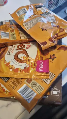 mmm... can't wait to dig into these! #tiktokmademebuyit #fyp #mumsoftiktok #sweets #chocolate 