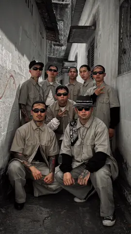 Algunas fotos al final del vídeo @VIET MONSTER @Liem Barber Shop @heartandhandsofficial  #chicano #cholo #chicanostyle #chicanoworldwide #lowlife #lowriders #oldies #dickies #caltop #tribalgear #homies #LA #mexico #westside #consafos #familia #pachuco #pachucostyle #lowrider #lowridercars #chola #losangeles #vietmonster #california #liembarbershop #stopmotion #viral #frp #parati #chollywood #foryoupage #outfit #astetic #xuhuong #2024 #2024bride