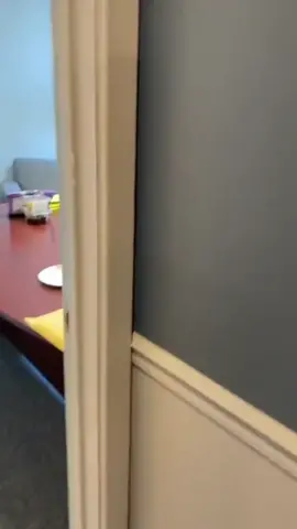 She doesn’t care about her phone but she loves her very much❤️ #scarecoworker #scarepranks #scarecam #jumpscare #fypシ #viral #foryoupage #bushmanprank #scarecamchallenge #hahahahahaha 