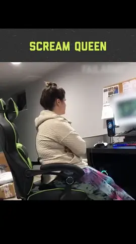 try not to laugh#fun #funny #prank #snake #scarepranks #fail #failarmy #foryou #fyp #trending #funnyvideos #failvideo #LearnOnTikTok