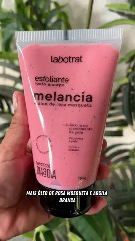 Dia de Skincare com o Esfoliante de Melancia da @Labotrat Cosméticos  #esfoliante #esfoliantemelancia ##skincare #skincareroutine #cuidadoscomapele 