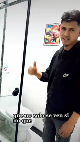 Seguimos con las instalaciones de puerta para ducha. Esta vez en  #euroblack si tienes baños con accesorios  en negro.  Esta es una buena opción para acompañar tu decoración y darle el toque elegante que necesitas... Si desea cotizar con nosotros y no sabes como, es muy fácil...  