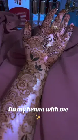 Brown girl anthem pt.2 ✨ #henna #hennaart #hennainspo #artistsoftiktok #art #artist #aesthetic #Love #koisi #punjabi #afsanakhan #vibes #night #latenight #desi #browngirl #eid #eidinspo #eidhenna #Ramadan #muslimtiktok #pakistani #heartbroken #blowthisup #viral #trending #fyp #foryou #xyzbca 
