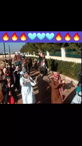 مساء الورد والياسمين والحب علي عيونكم الحلوة 💙🩵🔥#اكسبلور🔥 #دبكات_سوريا #عمر_سليمان_خطابه #خطابة_خطابة_جيناكم_خطابة🤣🤣 #دبكات #قناة_غنوة #دبكات_قناة_غنوة #دبكات_قديمه_طربيه #الاوتار_الذهبية #اكسبلور🔥 