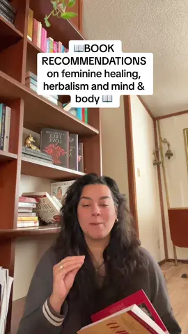 Books recommendation for you ladies 📖✨🌿 #femininehealing #BookRecommendations #feminineenergy #creativeexpression #sahm