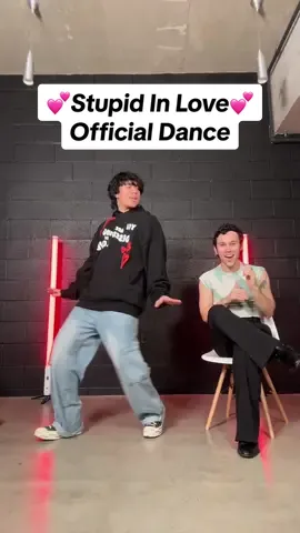 big thanks to my brother @MAX for the opp to make this dance (: #stupidinlove #huhyunjin 