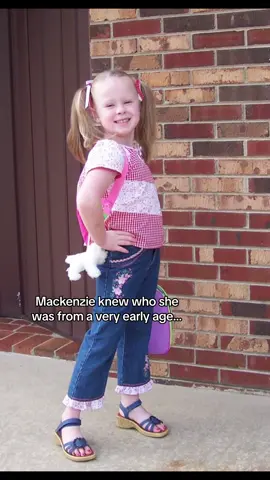 The best job in the world!!! #makeupartist #professionalmakeupartist #mualife #beautybymack 