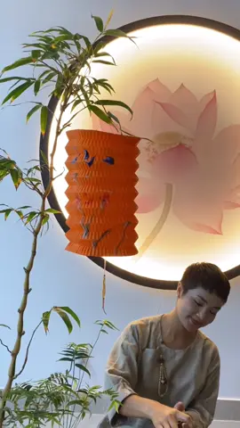 Tranh hoa sen phong cách trung hoa thích hợp treo không gian thiền trà đạo