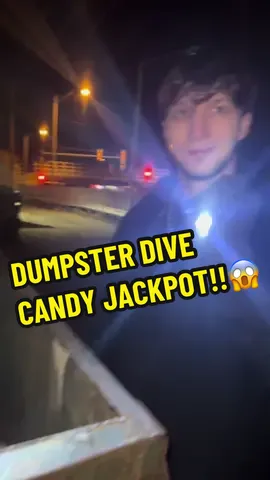 MOTHER LOAD OF CANDY!! #dumpsterdiving #dumpsterdive #dumpsterdivers #dumpsterfinds #candy #food #waste #free #money #waucondabrokeboy #broke 