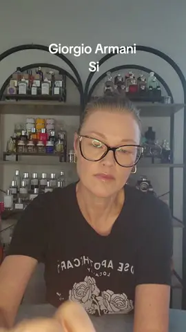 Giorgio Armani Si is a stunner #giorgioarmani #giorgioarmanisi  #perfumetiktok #perfume 