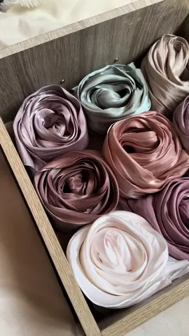 Hafina shimmer silk hijab 🧕✨✨✨