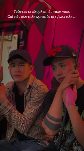 Con đường phía trước còn rất xa… Cố gắng, kiên cường, đừng gục ngã !