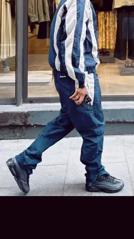 how to look cool #airmax95 #fashionmen #90s #nostalgic #streetwear #urban #fypシ @manfashionstyle @manfashionstyle 