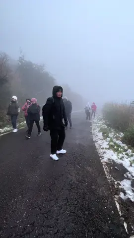 Yamingshan bersalju hari ini 24-1-2024#xybca #taipei #fyp 