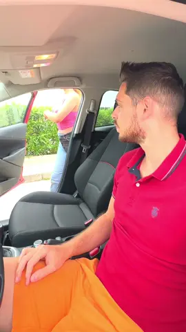 My girlfriend always does this 😂 @ALEXIS🤍💙 