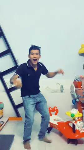 Cả nhà tôi chơi bản này tới đón giao thừa là nghĩ nhé mn. U me quá