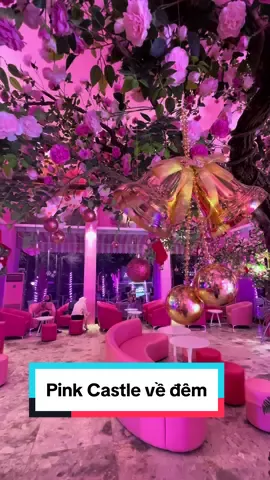 Ngắm trọn khoảnh khắc lung linh của toà lâu đài kem màu hồng khi về đêm 🩷 📍Pink Castle #ThanhThoiLuotTet #flamingodailairesort #flamingo #resort #checkinvietnam #dulichvietnam #honghacankhang #checkin #CapCut #tiktok #2024 #dulich #pinkcastle 