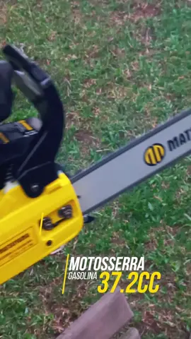 Experimente o poder da Motosserra Gasolina 37,2 CC Matsuyama. Atende suas necessidades de corte de pequenas árvores, galhos, entre outros. Comprimento do sabre: 16”; Passo da corrente: 3/8 0,050”; Tipo de motor: 2 tempos; Combustível: Gasolina; Potência: 2HP; Rotação Máxima: 11000 rpm; Cilindrada: 37,2 CC. Essa é para quem quer cortar a vegetação com pouco esforço e em pouco tempo. Garanta a sua no WhatsApp (41) 2109-8266. Não importa a necessidade, nós temos a solução! #matsuyamabr #comprematsuyama #motosserra #gasolina #eficiencia