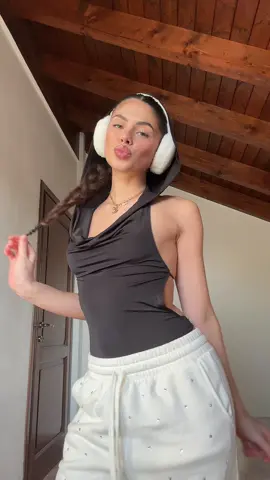 perdonatemi ma ho la 🦵🏻 di legno 