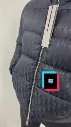 Which colour would you pick? 🤔 #dior #christiandior #dioroblique #diorpuffer #diormens #dioraddict #diorama #fyp #viral 