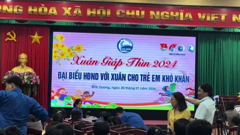 Một năm tuyệt vời đã qua full #HàTriệuMẫn 