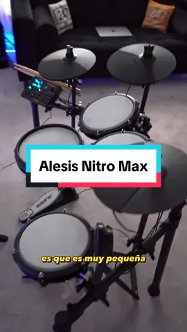 Esta es la Alesis Nitro Max, y es a mi parecer, una de las mejores baterías electronicas de entrada ¿Qué te parece? 💪🏼🥁 @Alesis | Encuentra la reseña completa en mi canal de YouTube 🎥 #drums #drummer #bateria #baterista 