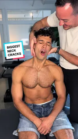 💥💥BIGGEST NEXK CRACKS💥💥 #drcody #crack #asmr #chiropractor #Fitness #strong 