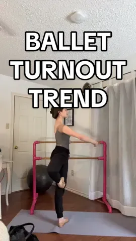 Doing this trend again 🩰✨🫶 who else has problems with turnout in ballet class? I have learned over the years that turnout is something that is gained with strengthening the muscles supporting the movements. For example, one of my favourite exercises for turnout are bridges or clamshells or firehydrants! #balletok #ballettechnique #balletdancer #balletturnout #turnout #ballerina 