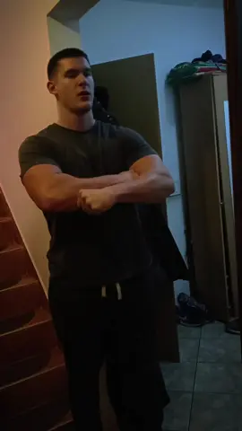 BBBOOOMMM🔥🔥🔥... #streetworkoutkings #streetworkout #edit #testosterone #motivacion #dedication #hardwork 