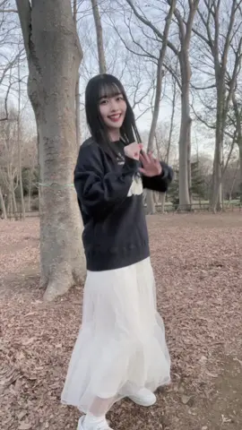 葉っぱの上にたつと踊りたくなる曲なんばーわん(？)#乃木坂46 #乃木坂46踊ってみた #帰り道は遠回りしたくなる @乃木坂46(nogizaka46) 