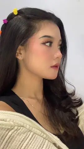 masih di make up in @all.about.selpi ❤️❤️ #foryou #xyzbca #makeupgraduation #makeupbridesmaid 