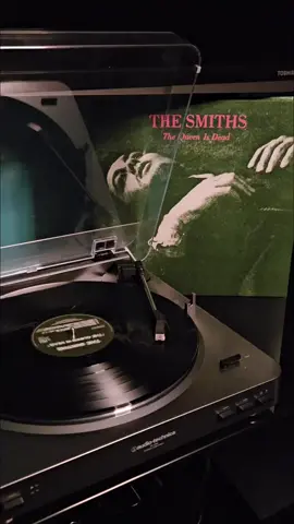 There Is a Light That Never Goes Out by The Smiths #vinyltok #thesmiths #vinylcollection #vinylcheck #vinyls #fyp 
