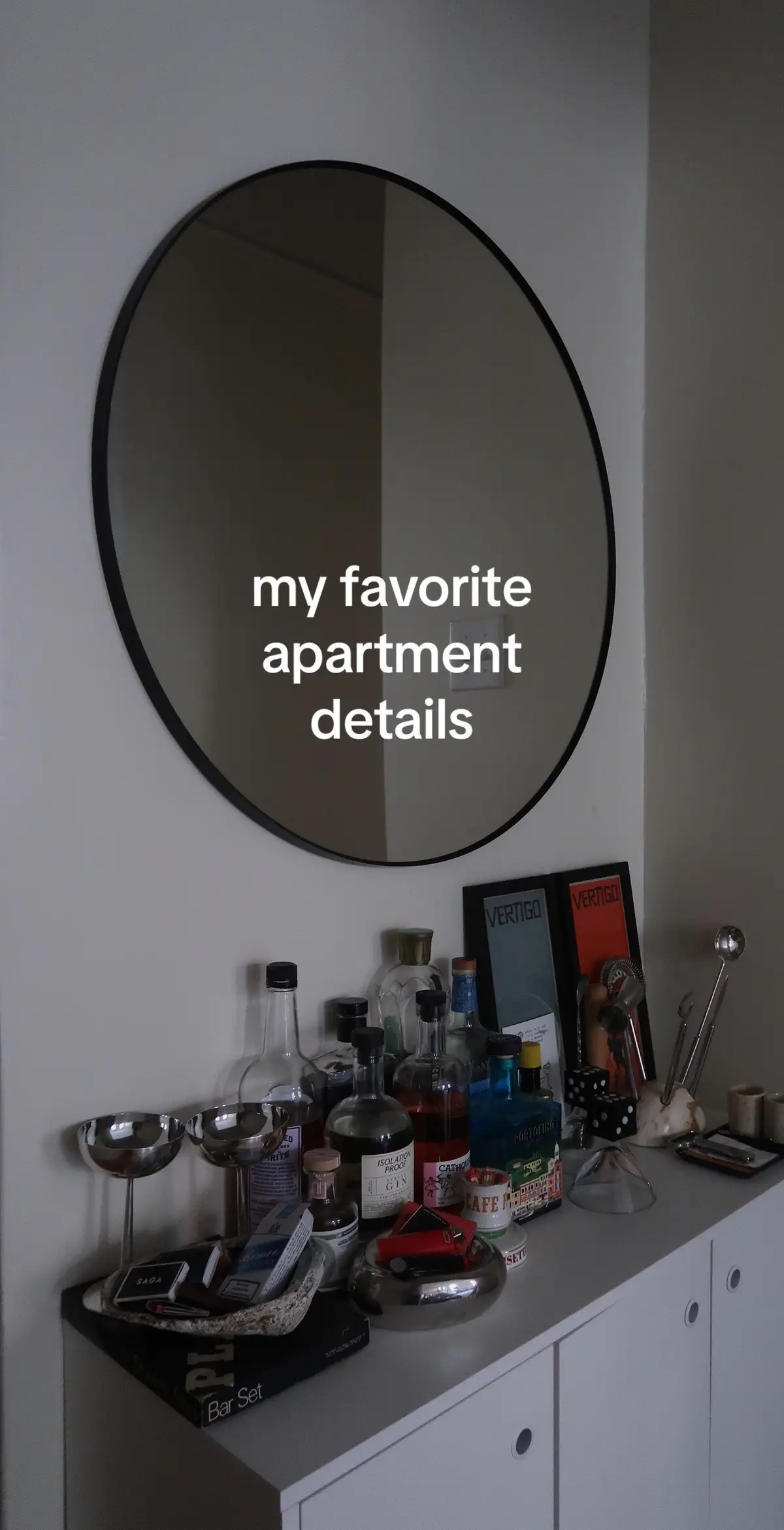 #nyc #apartmenttour #homedecor #vintagedecor #interordesign #nycapartment #brooklyn #brooklynapartment #westelm #target #ikea #hmhome #homeinspo #interiordecor #apartmentinspo 