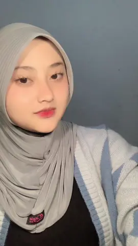 Nyesel sih kalau ga check out #fyp #rekomendasiparfum #parfumwangimewah #scarlett 