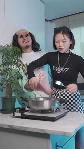 Sigma Girl Cooking @GOGO CHERRI #viral #funnyvideos 