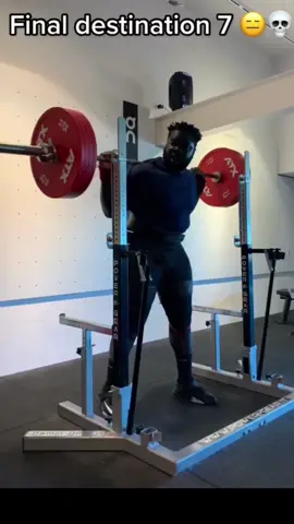 That could of been game over 😅💀 🎵: @Jazzy @Belters Only @Sonny Fodera - Life Lesson🎶 #finaldestination #nearmiss #thatcouldvebeenbad #gymfail 