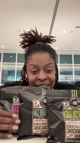 Pop Daddy Pretzels Review. I gotta say Pop Daddy you did your BIG ONE. These are so full of flavor 😋 Had to do a little dancey dance ft a special guest  #popdaddypretzels #yummy #peppercornranch #garlicparmesan #cinnamonsugar #delicious #IDORECCOMEND #specialguest #workchronicles #recorededwhileonlive #edits #yasnackgirlie  