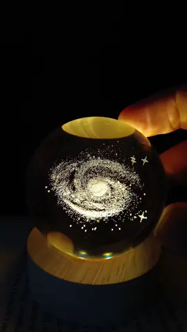 una galaxia de cristal 💫#universo #astronomia #decoracion #lampara #espacio #galaxia #interestellar 