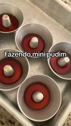 Ingredientes: 3 ovos, 1 leite condensado, mesma medida do leite condensado colocar leite Modo de fazer: bata os ovos primeiro, depois adicione o leite condensado e o leite Leve ao forno em banho maria, por uns 45 minutos a 200 graus. #culinaria #fy #foryou #viral #viralizou #pudim #caramelo #artesanal #mg #cozinhar #fyp #2024 #vaiprofycaramba 