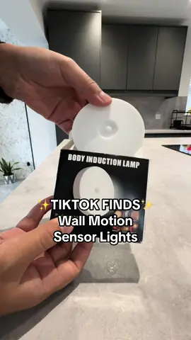 This motion-activated light is so helpful, especially at night when you need to use the restroom. ✨ #motionsensorlights #walllight #sensorlights #tiktokmademebuyit 
