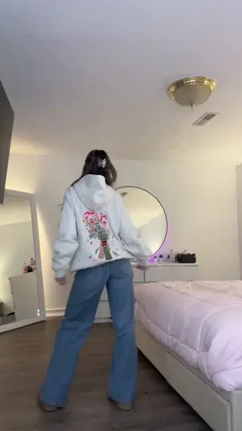 DANDYS BEAUTIFUL HOODIE🥹💐